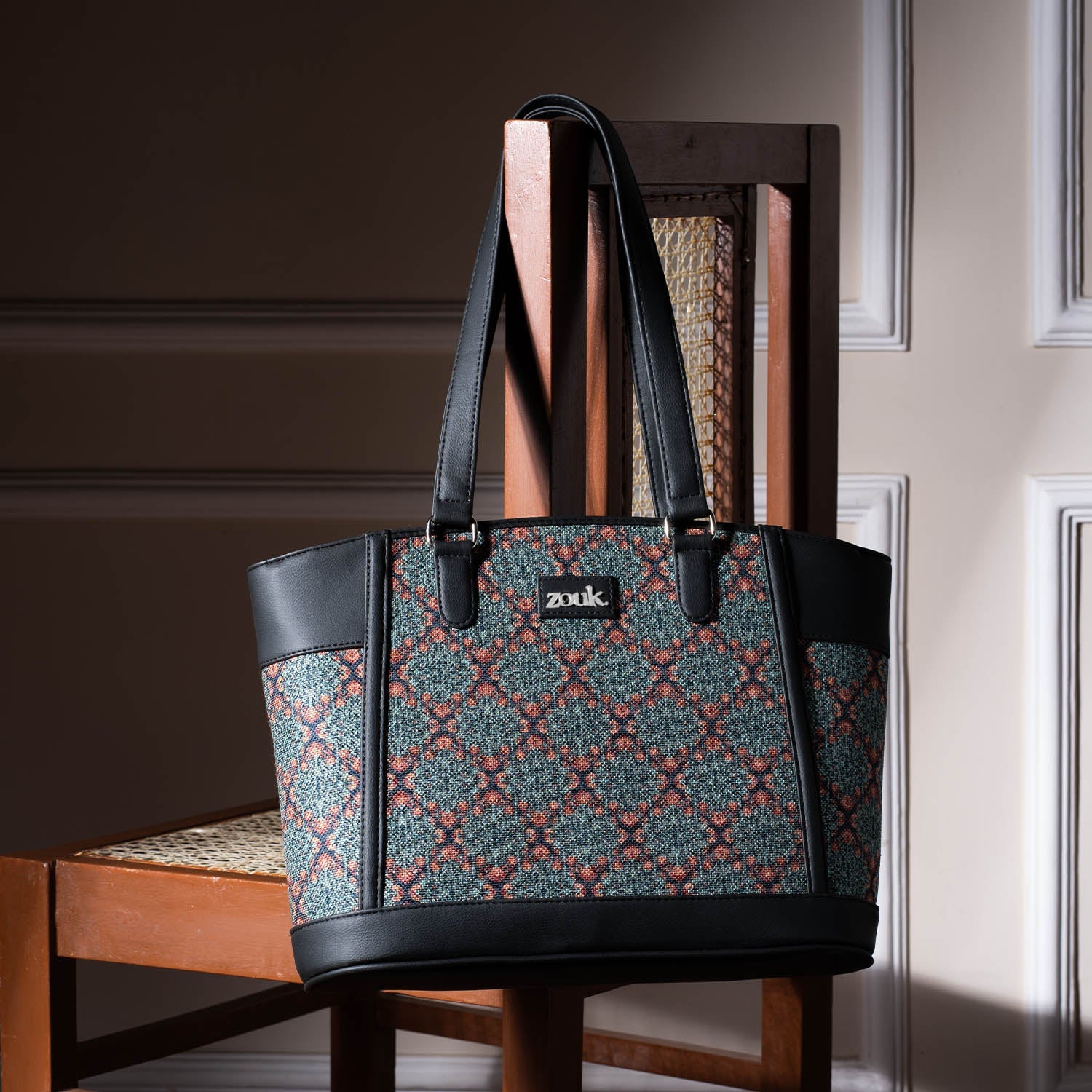 ZIP-Kolkata Nouveau Classic Commute Office Bag