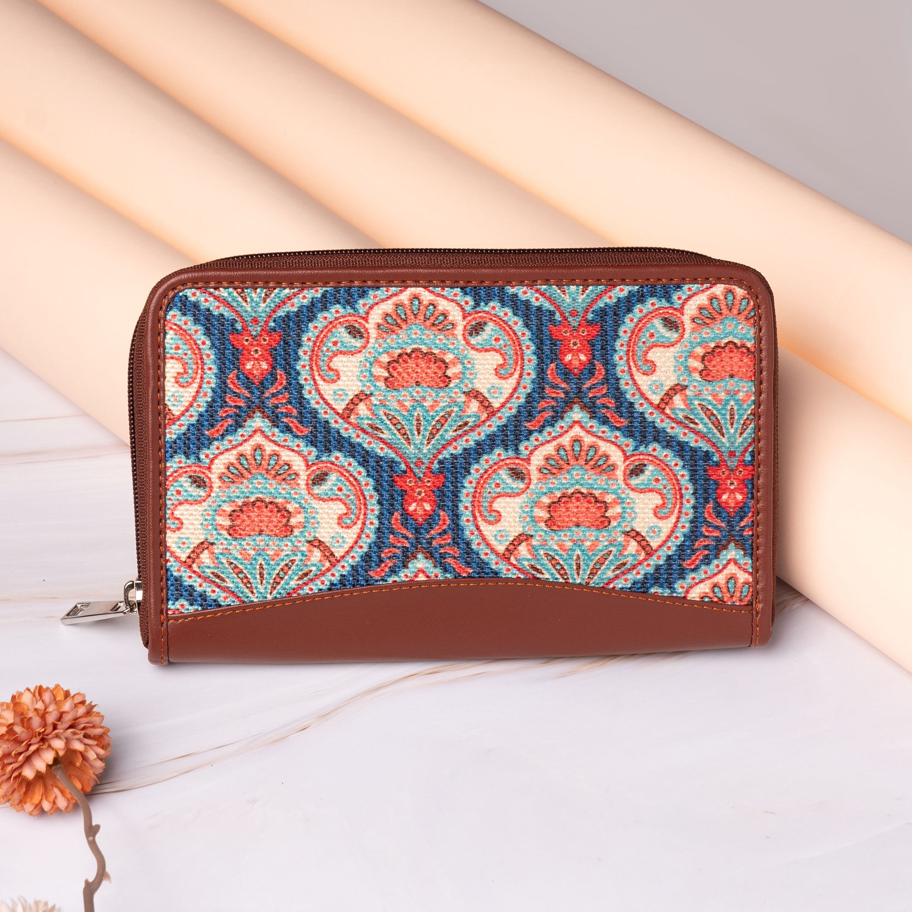 Kovil Blue Chain Wallet