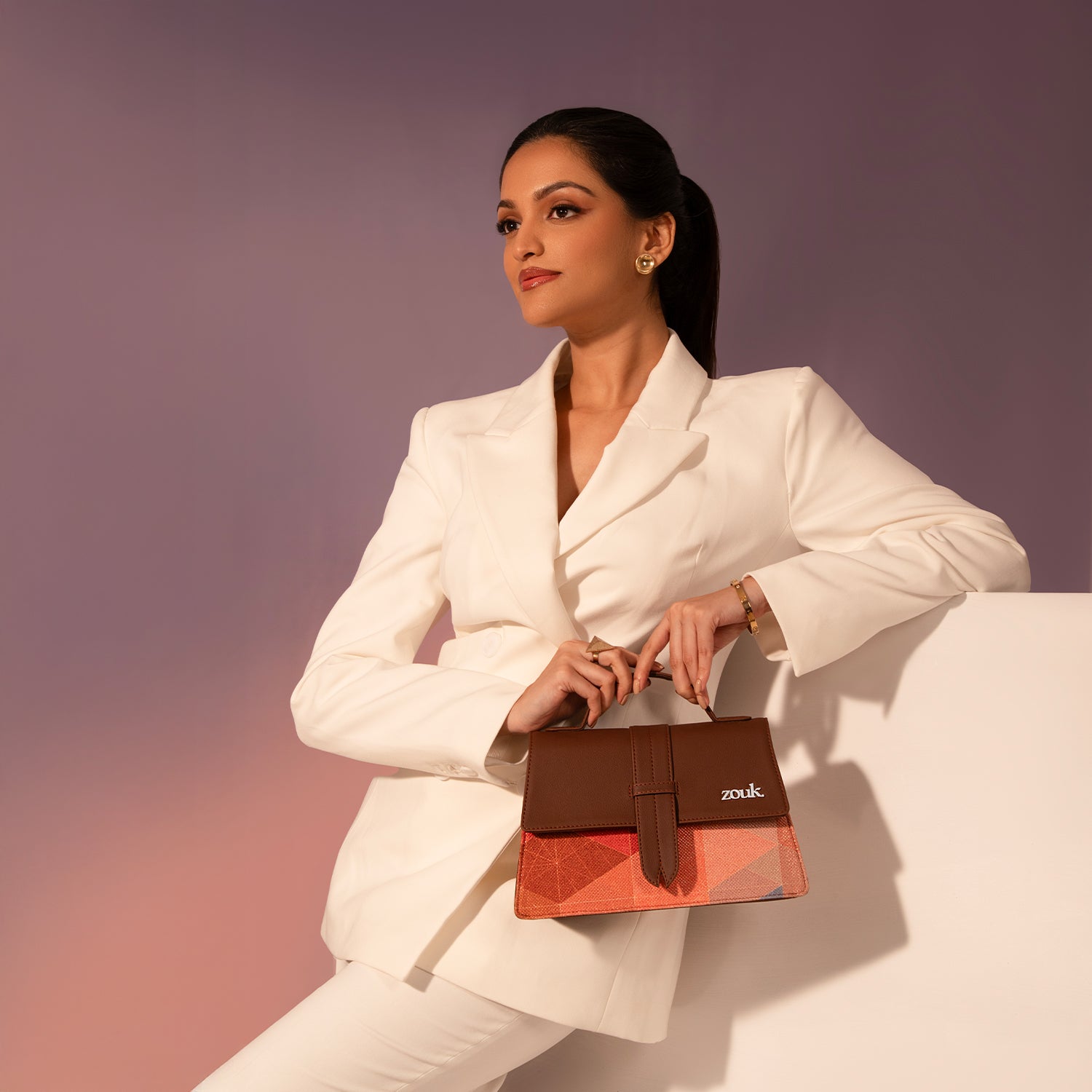 ZIP-Kriti Sanon - GeoOptics Iconic Evening Satchel