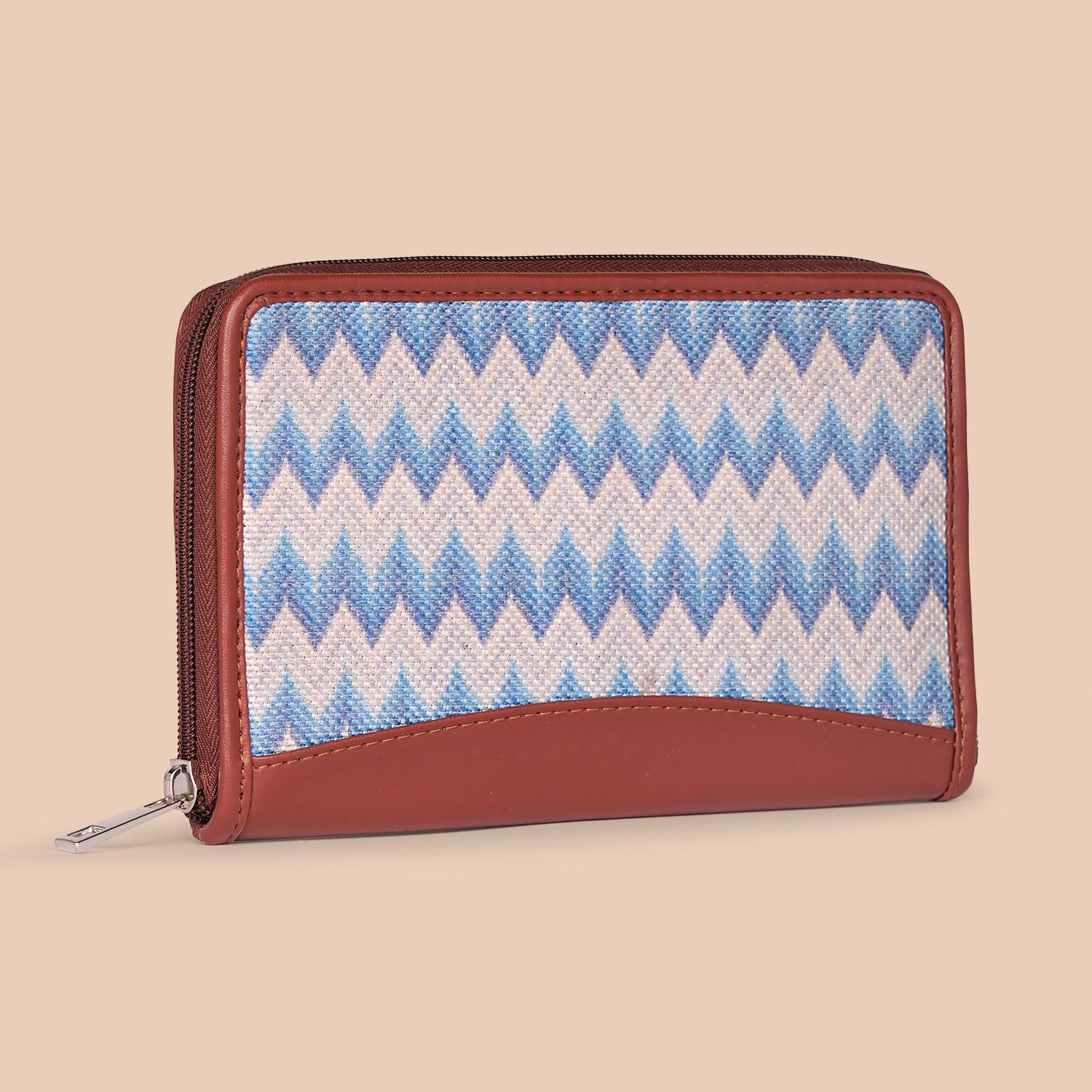 Kumarakom Waves Chain Wallet