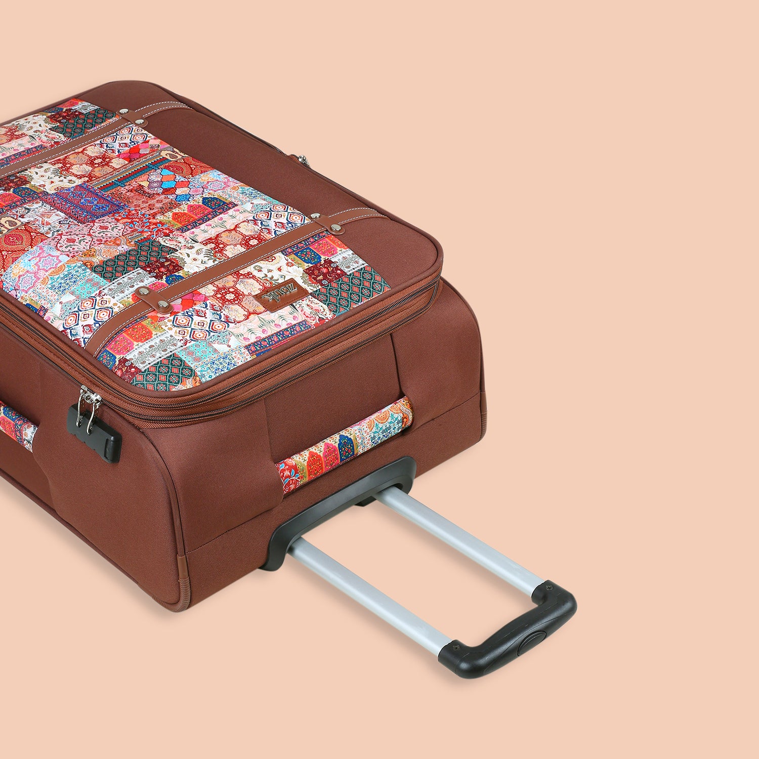 Kutch Gamthi Saira Trolley Bag