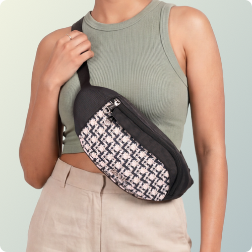 FANNY PACKS