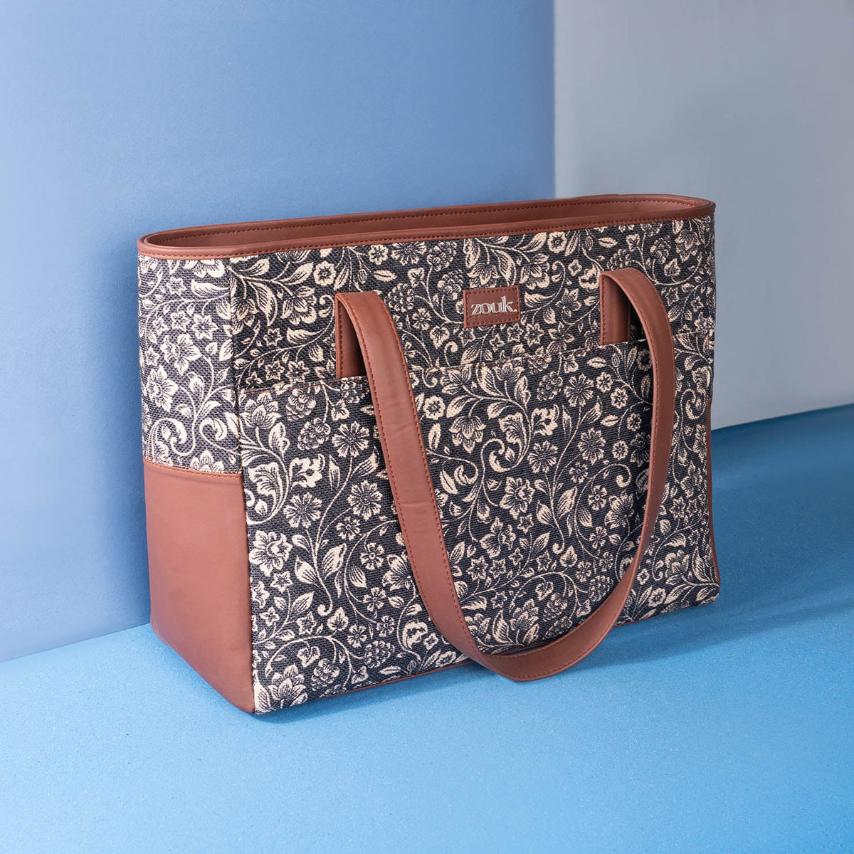 Travel Tote Bag - FloMotif
