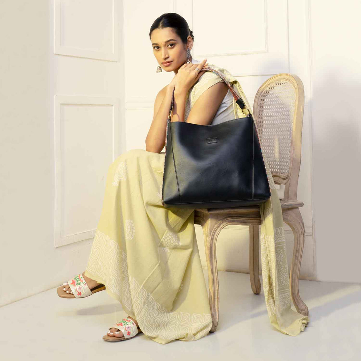 Multicolor Mandala Print Classic Open Tote