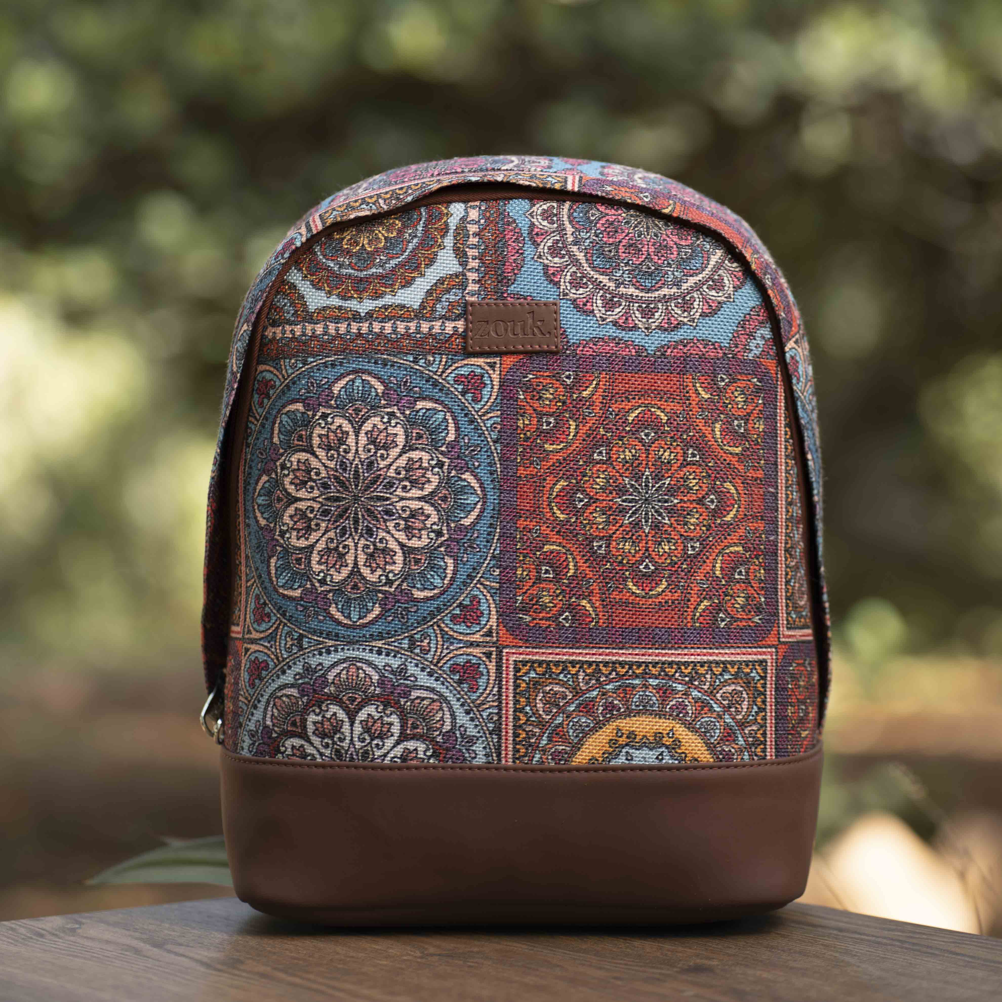 ZIP-Multicolor Mandala Print Dome Daypack