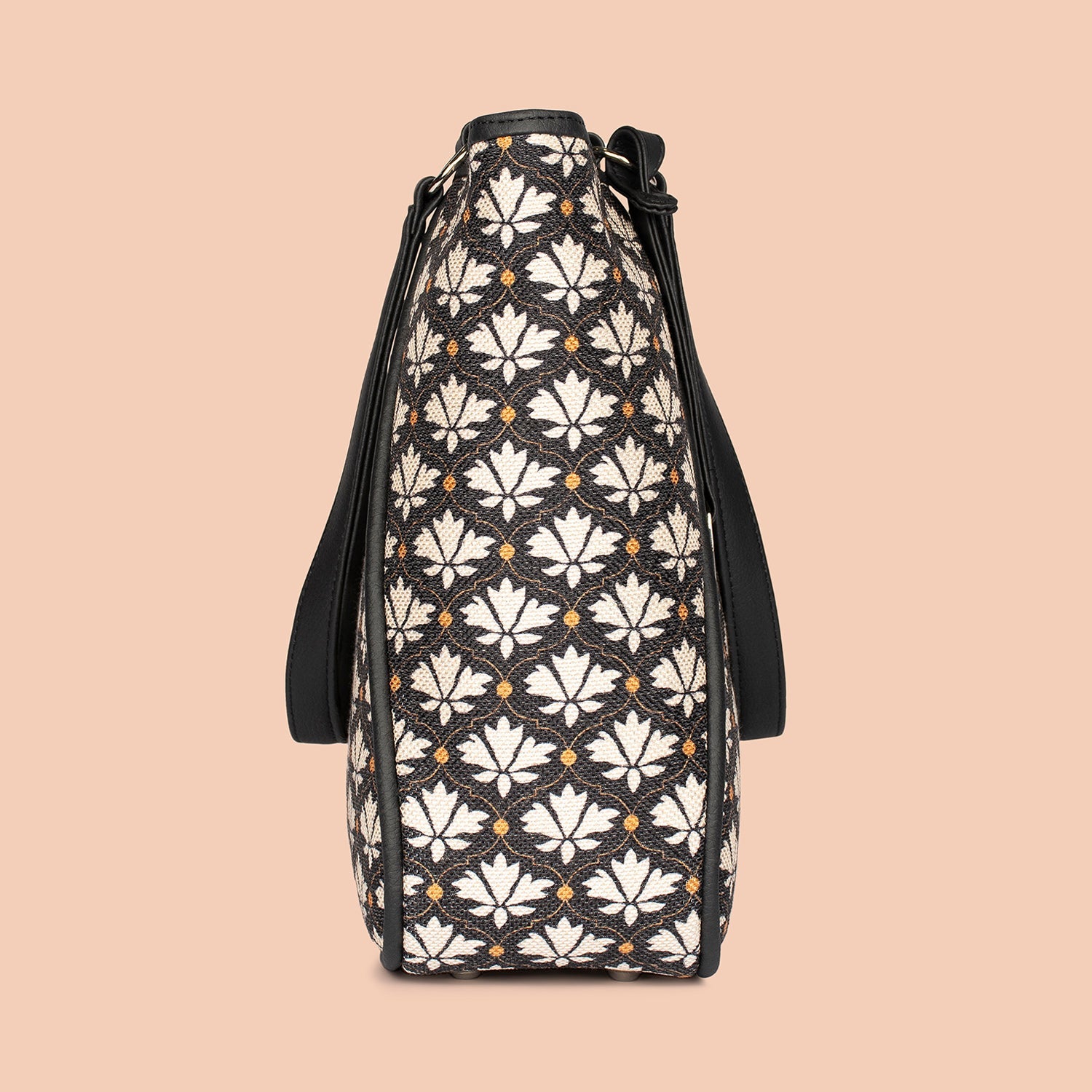 ZIP-Rhea Kapoor Naisha Tote Bag - Bidri Kaiser