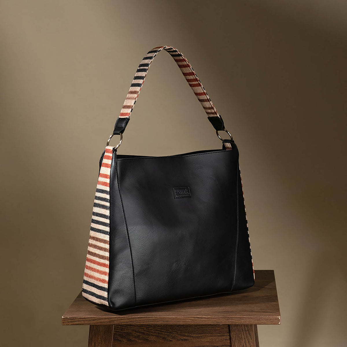 Qutub Stripes Classic Open Tote