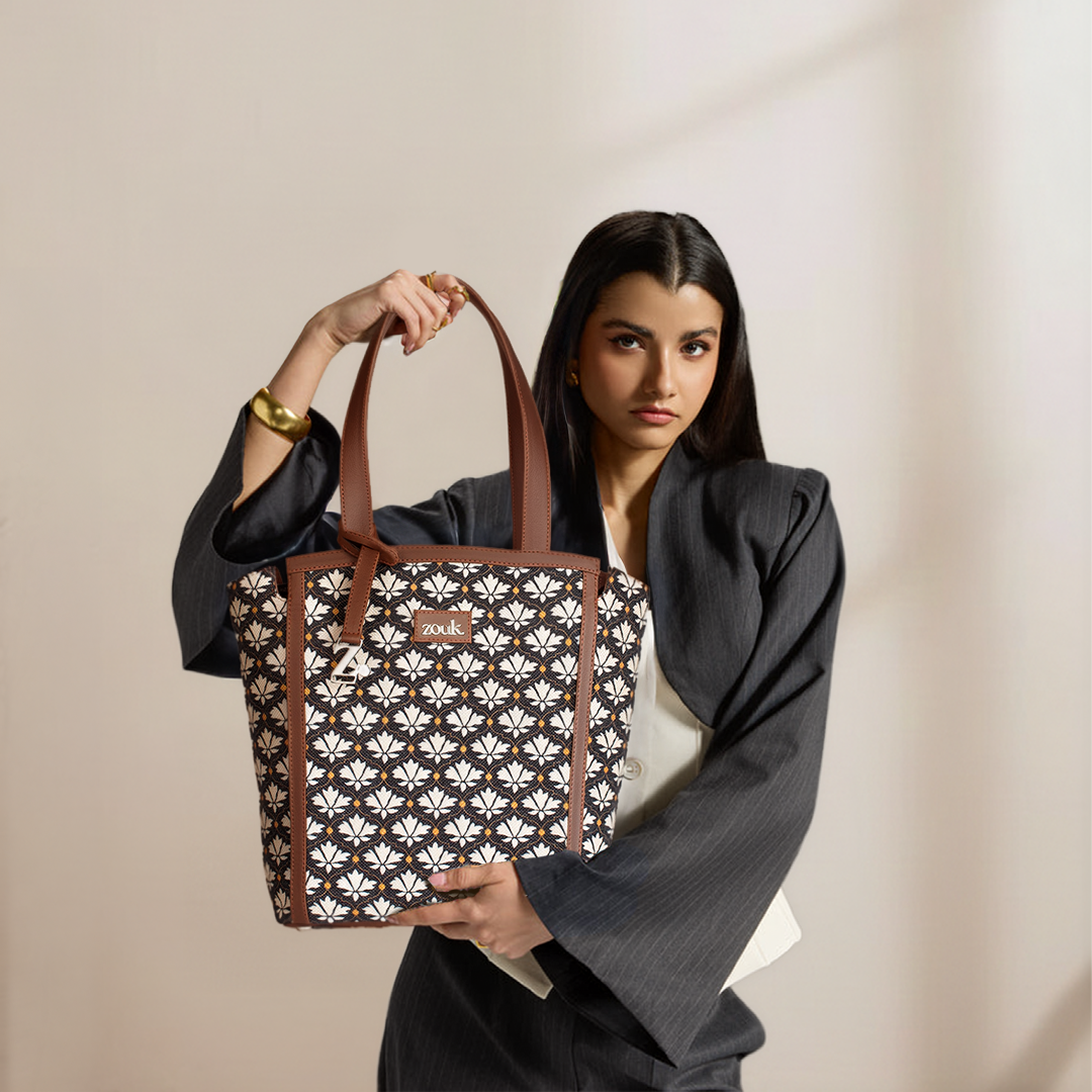 Rhea Kapoor Adira Tote Bag - Bidri Kaiser