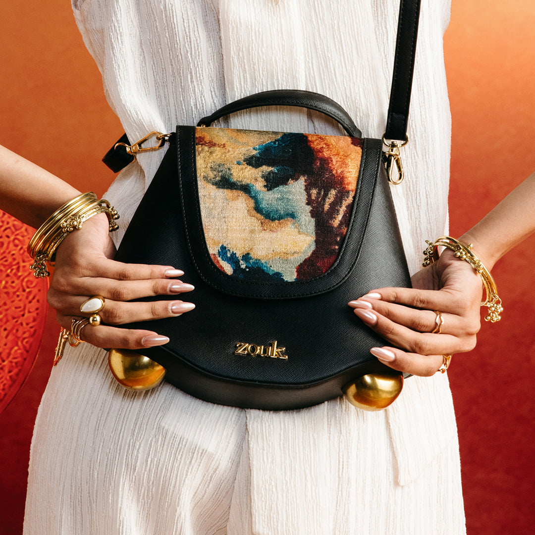 Quartz Svara Sling Bag
