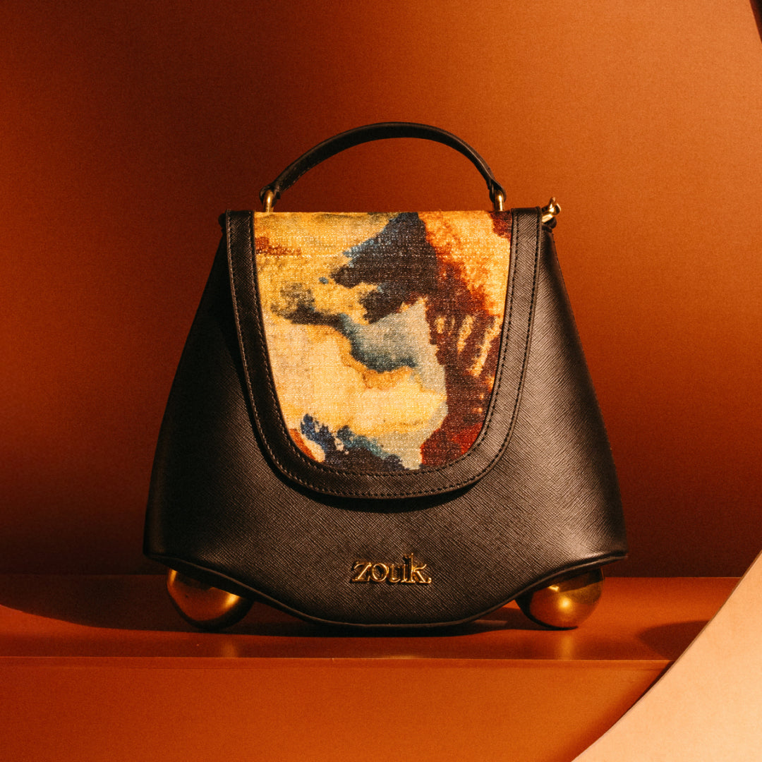 Quartz Svara Sling Bag