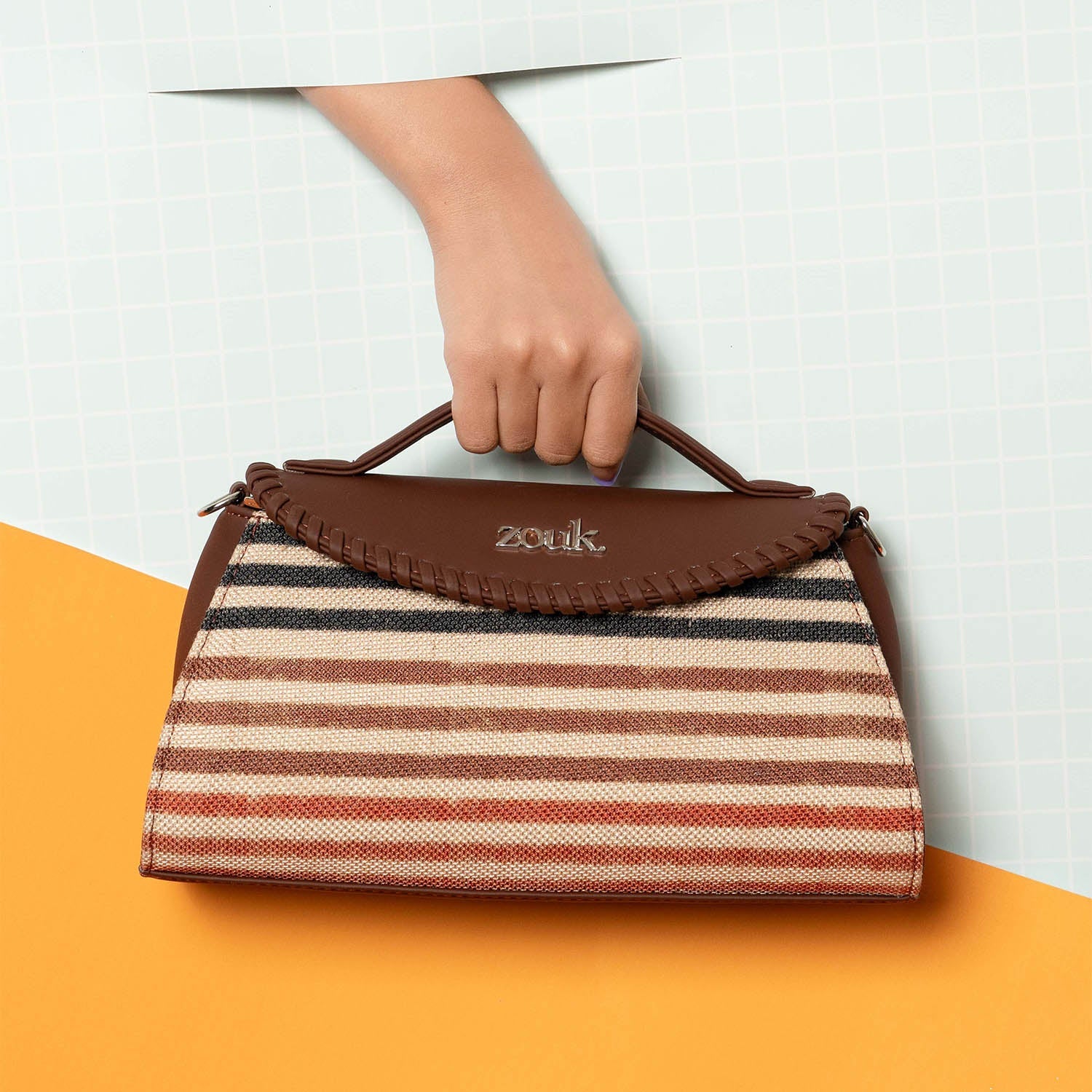 ZIP-Saisha Sling Bag - Qutub Stripes