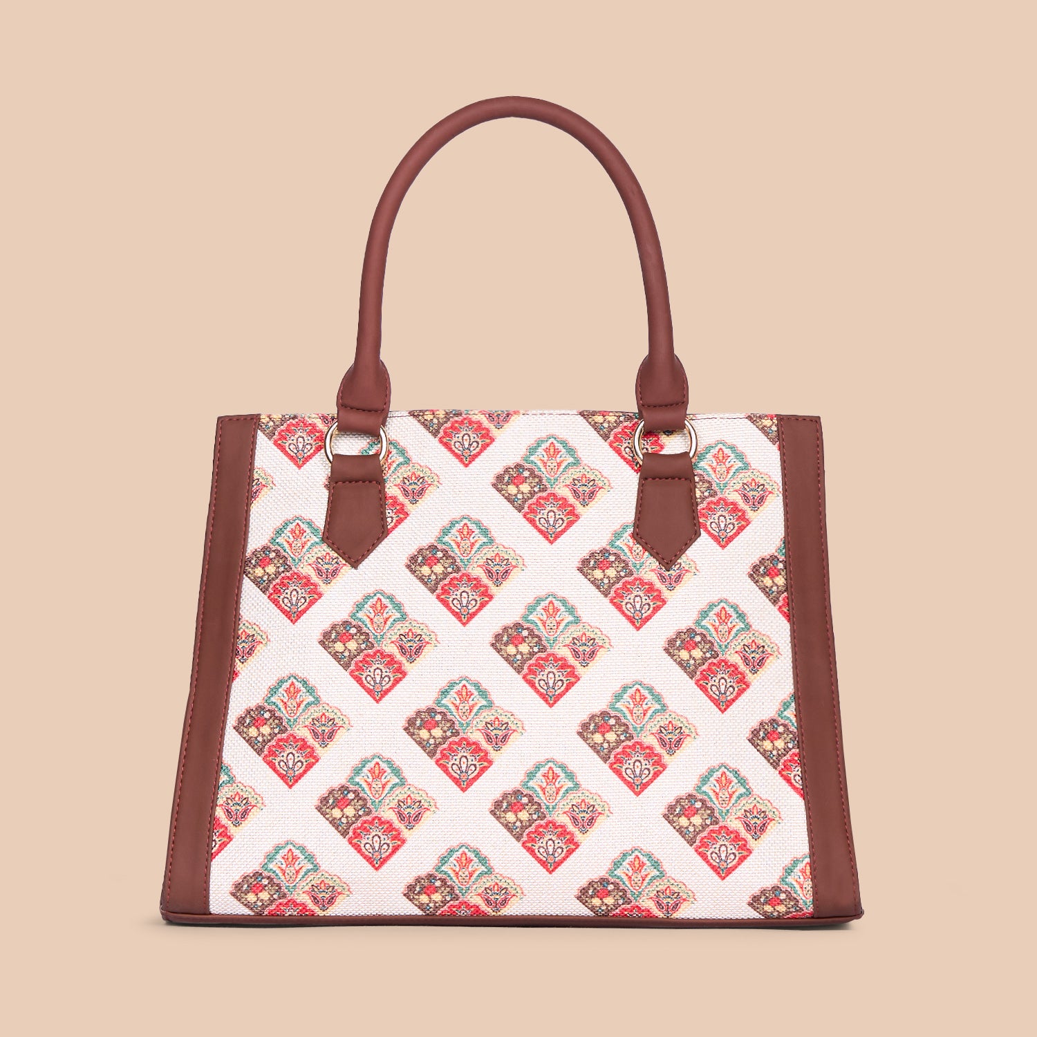 Seashell Motif White Classic Handbag