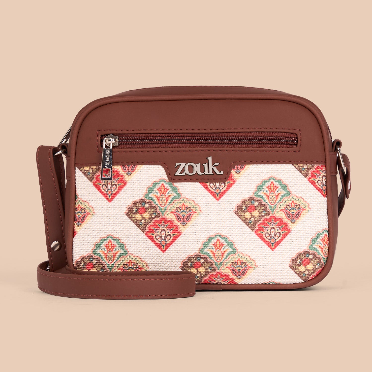 Seashell Motif White Sling Bag