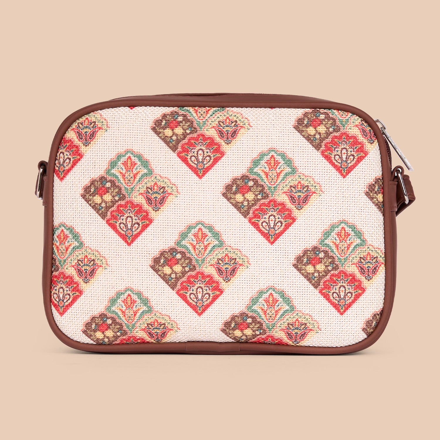 Seashell Motif White Sling Bag