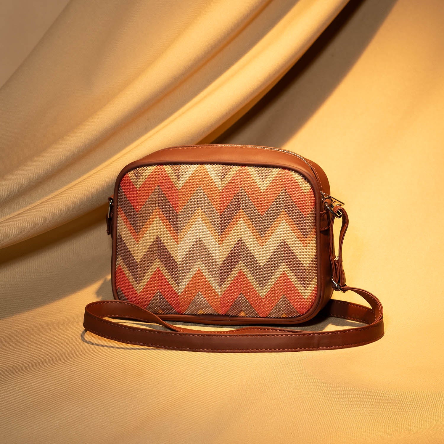 ZIP-Tidal Wave Sling Bag