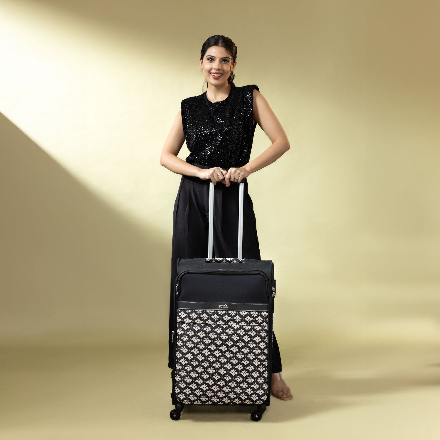 Bidri Kaiser Avasa Trolley Bag (Black)