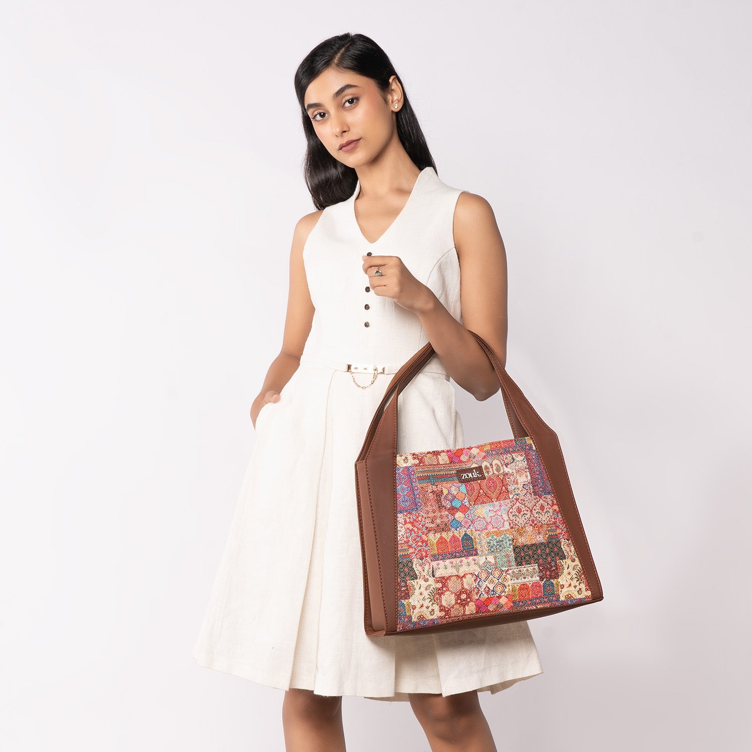 Kutch Gamthi Trapezia Tote