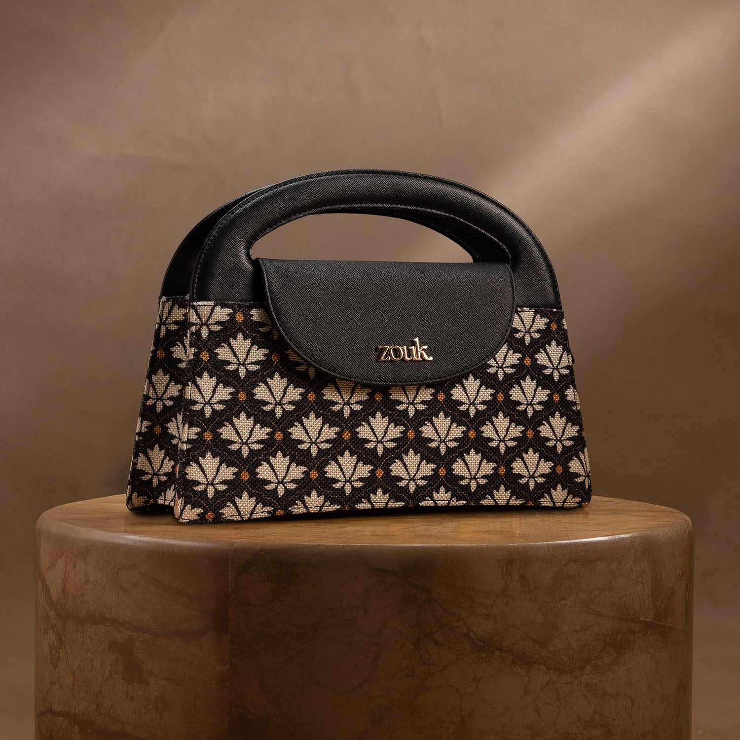 Rhea Kapoor Ziya Sling Bag - Bidri Kaiser