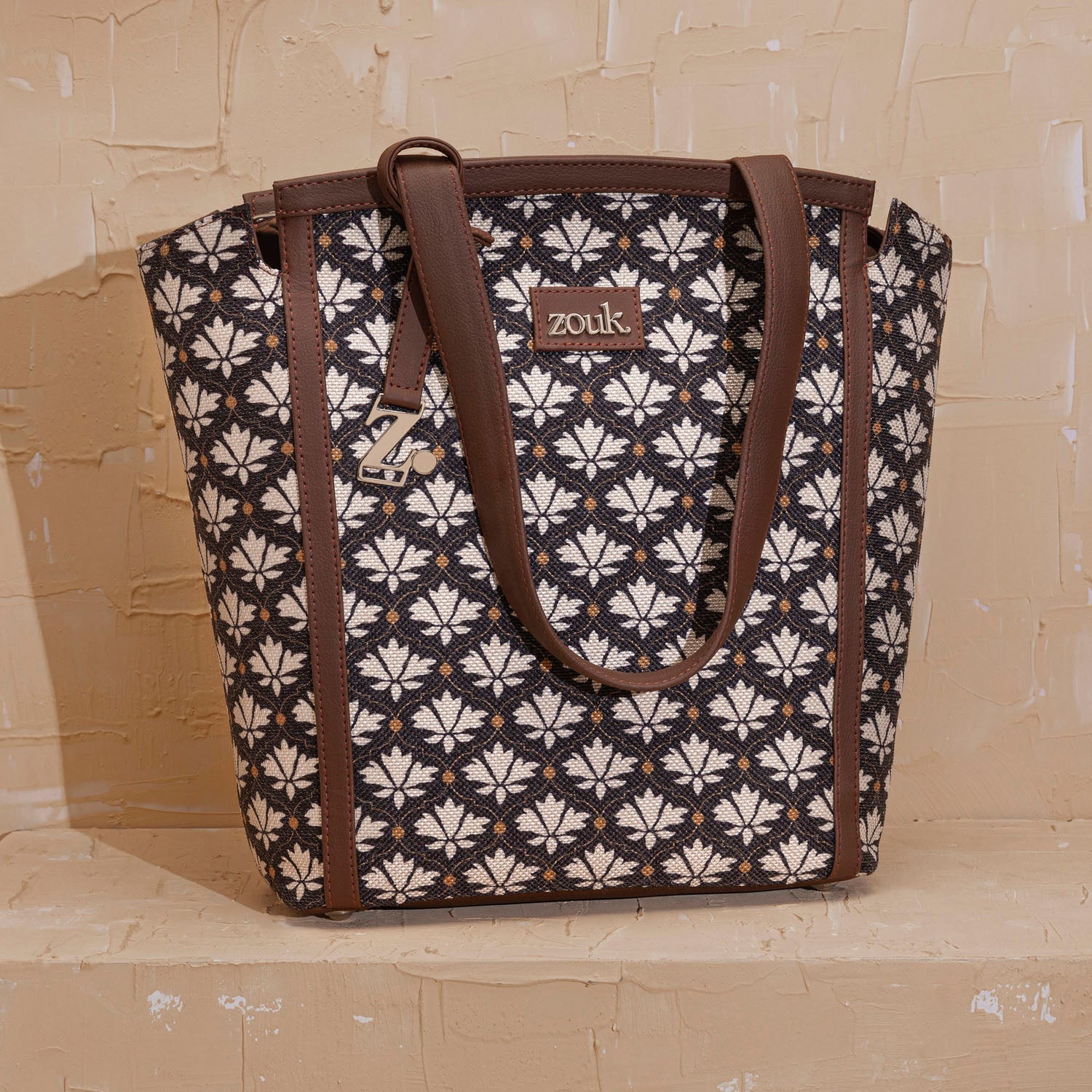 ZIP-Rhea Kapoor Adira Tote Bag - Bidri Kaiser