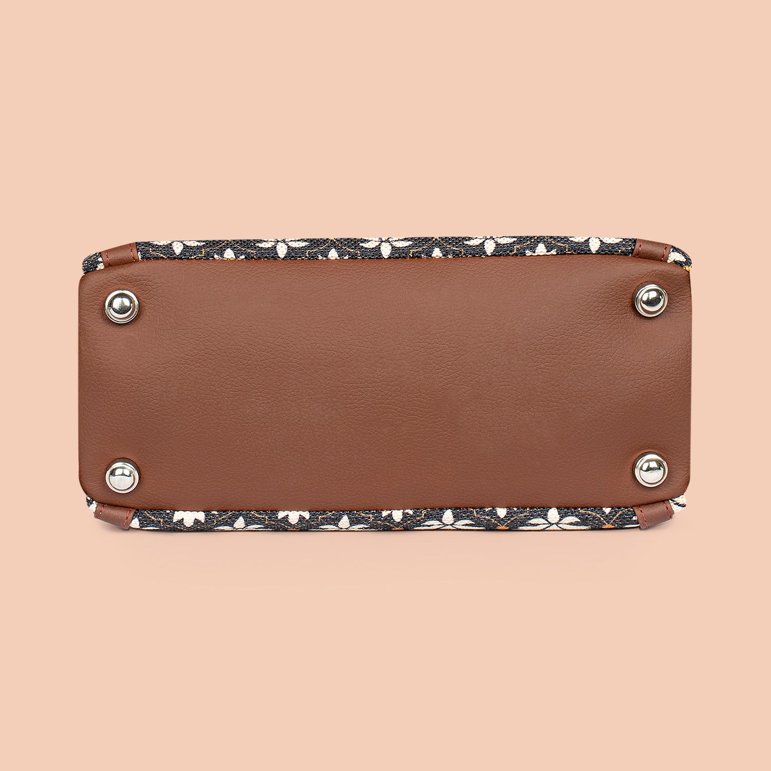 Rhea Kapoor Adira Tote Bag - Bidri Kaiser