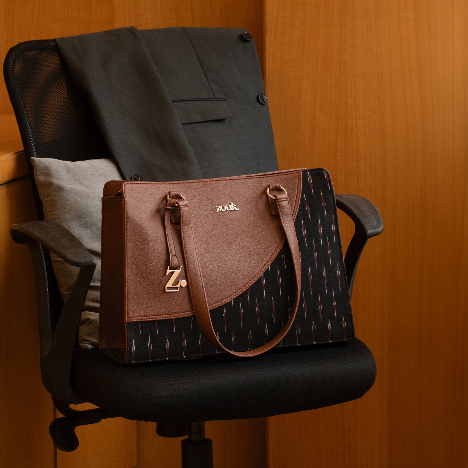 Ikat GreRed Office Essential Bag