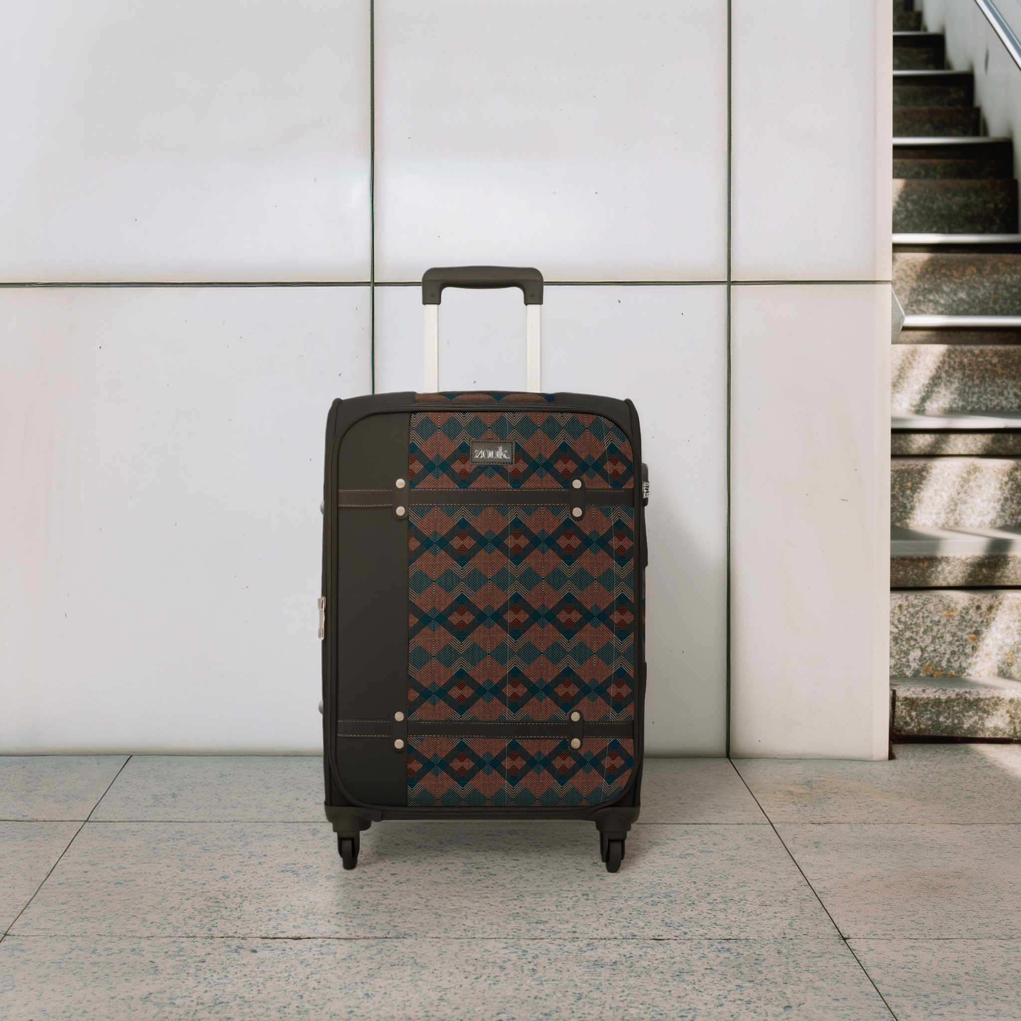 Periyar Waves Saira Trolley Bag - Black (Medium)