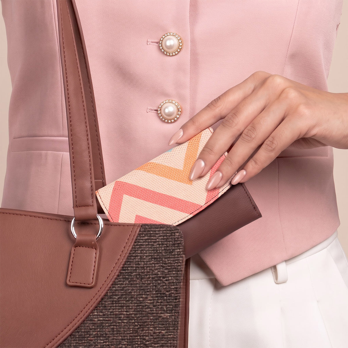 WavBeach Sia Bi-Fold Wallet