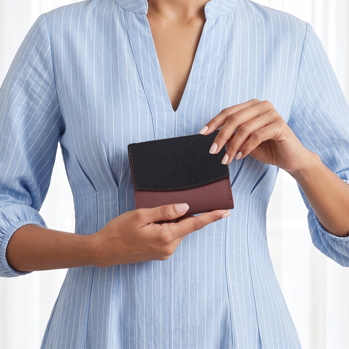 Jet Black Sia Bi-Fold Wallet