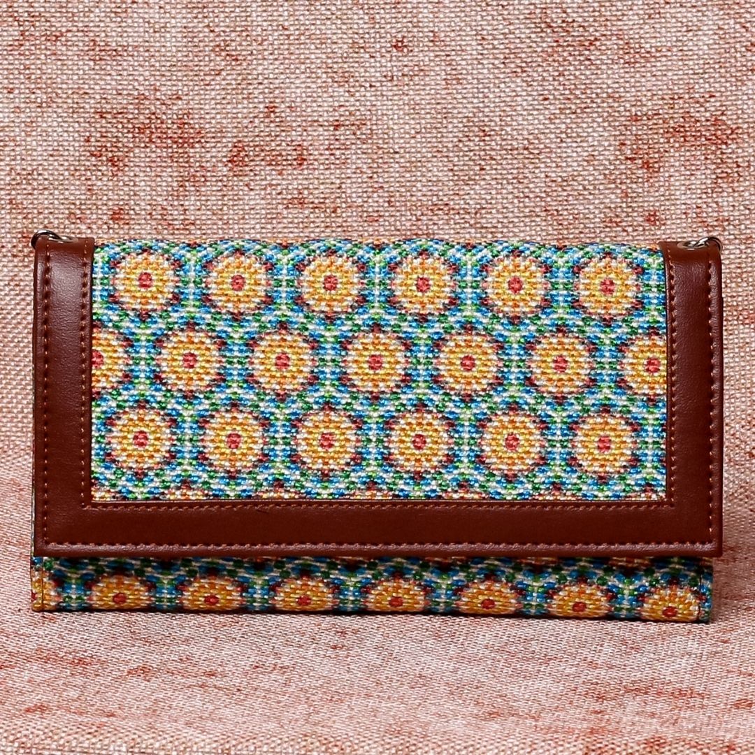 HoneyComb Summer Two Fold Wallet with Detachable Sling