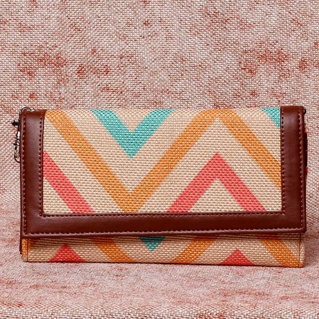 WavBeach Two Fold Wallet with Detachable Sling
