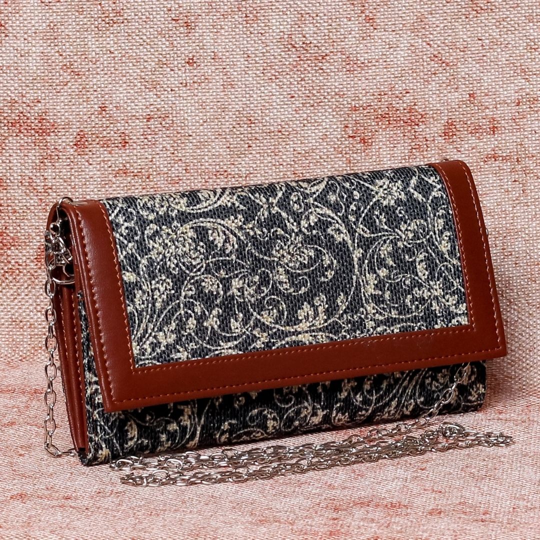 Lattice Lace Two Fold Wallet with Detachable Sling