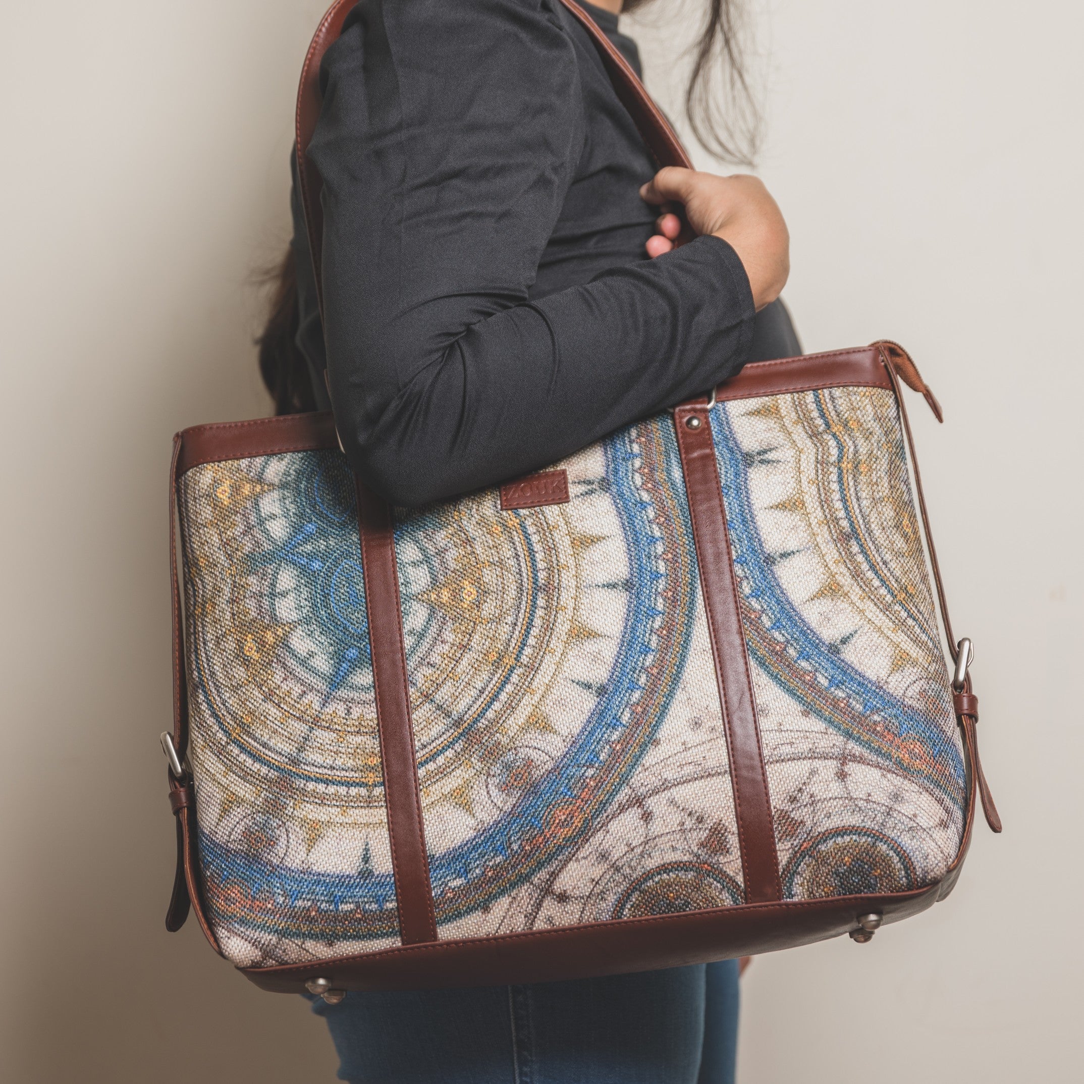 Chanderi Phool Laptop Bag