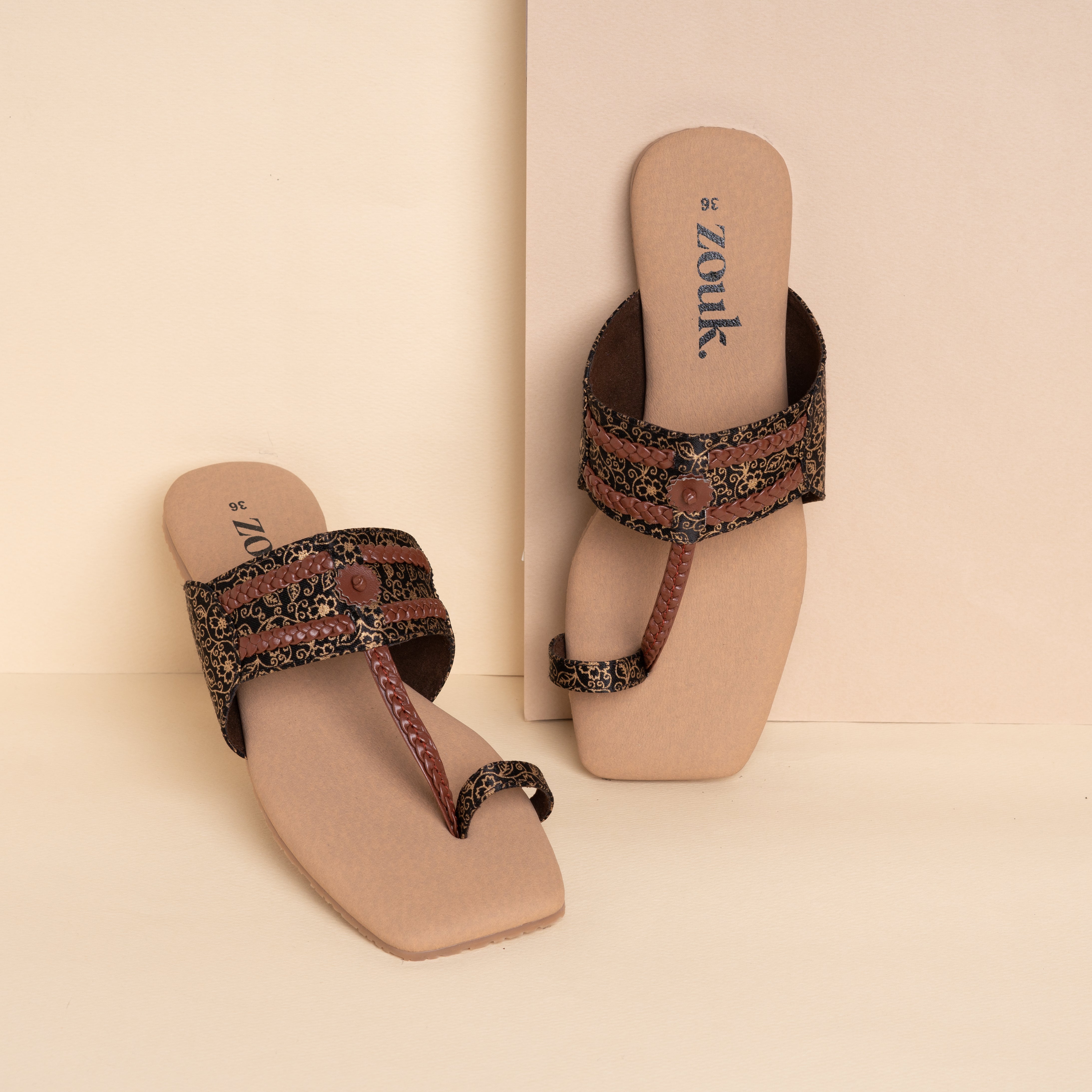 Ladies store chappal designs