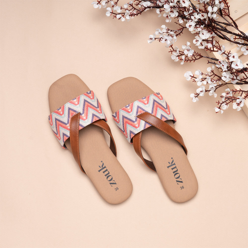 Palolem Wave V Sliders styled with Ikat GreRe Handbag